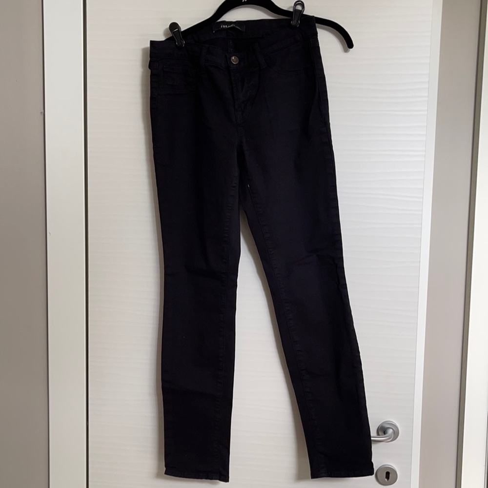 J Brand Mid- Rise Jeans. Size 27